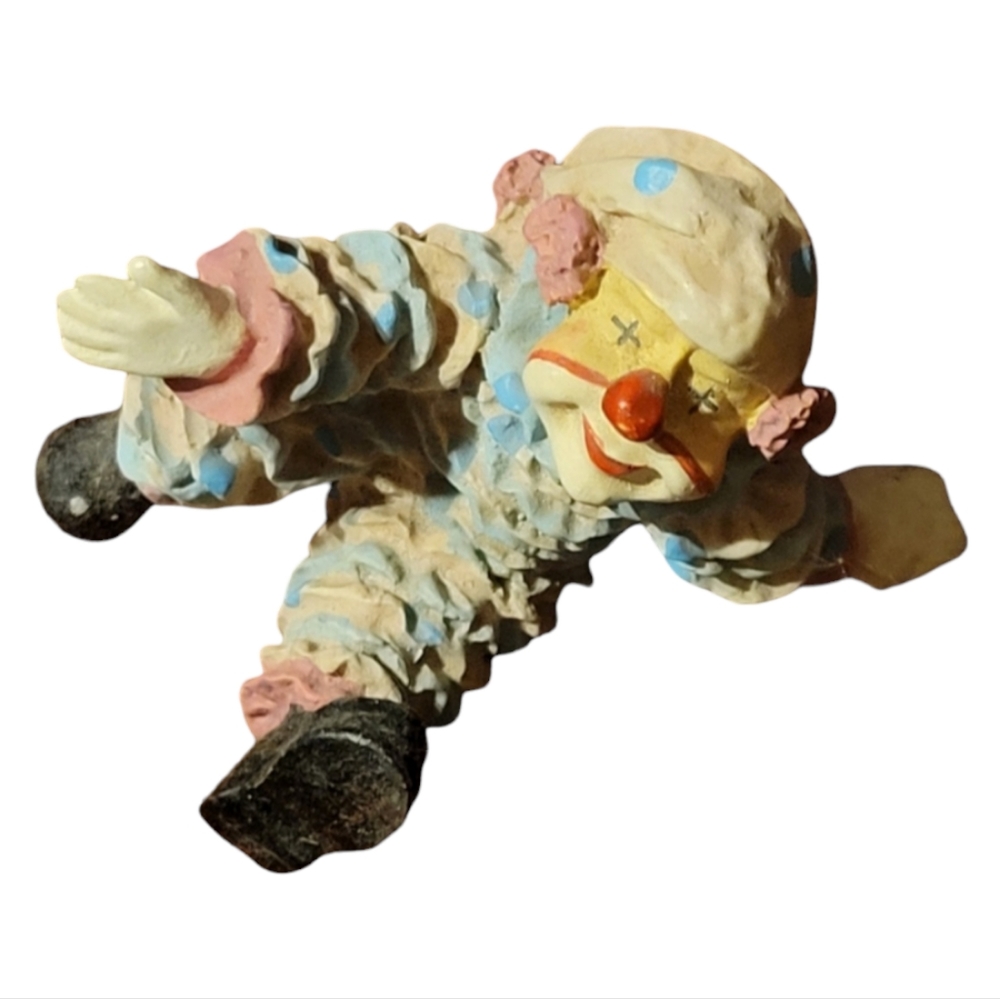 Vtg Clown Figurine Smile Flowers Ruffles